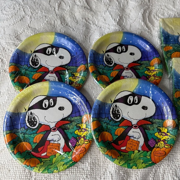 Vintage Snoopy Halloween Plates and Napkins‎ Set Hallmark - Picture 2 of 7